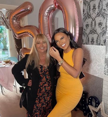 Jazmine Nichol Father, Mother's Name, Siblings & More