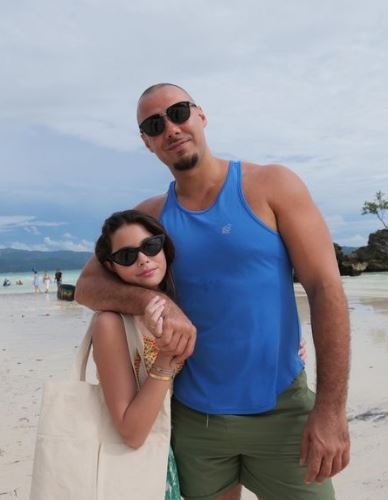Kendra with her dad Doug Kramer