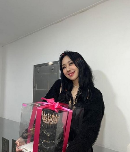 Lee Youngji Birthday (Age & Zodiac Sign)