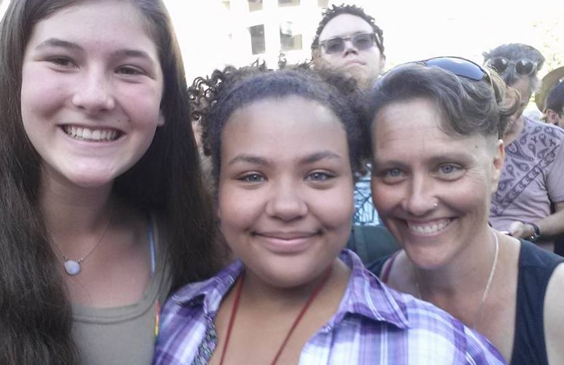 Leila Mottley with her mother and sister