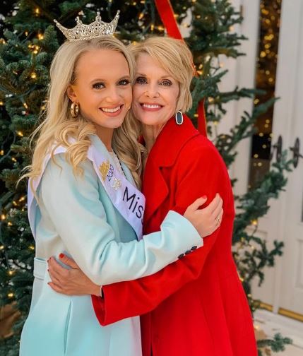 Lindsay and her mother