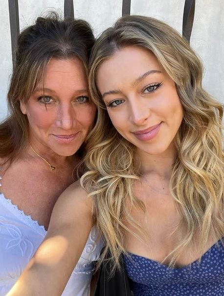 Logan and her mom Raquel Murguia