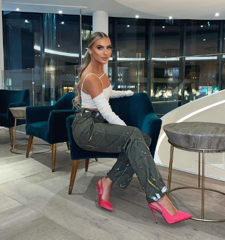 Mollie Salmon net worth