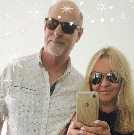 Olivia DeJonge father and mother