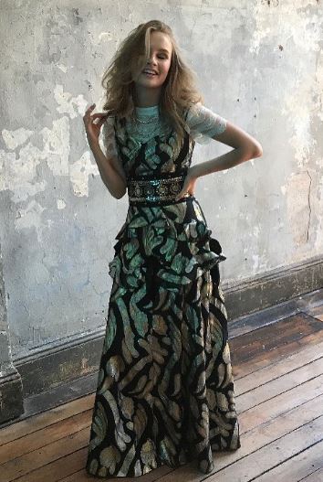 Olivia DeJonge height