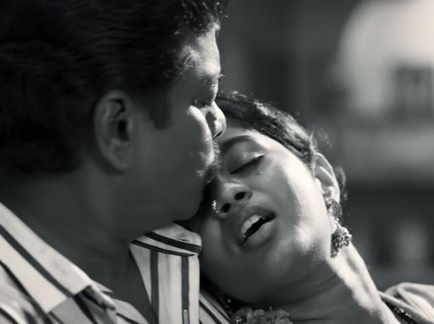 Rekha Nair Iravin Nizhal Picture