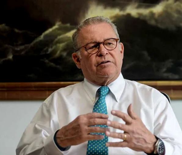 Roberto Murray Meza facts