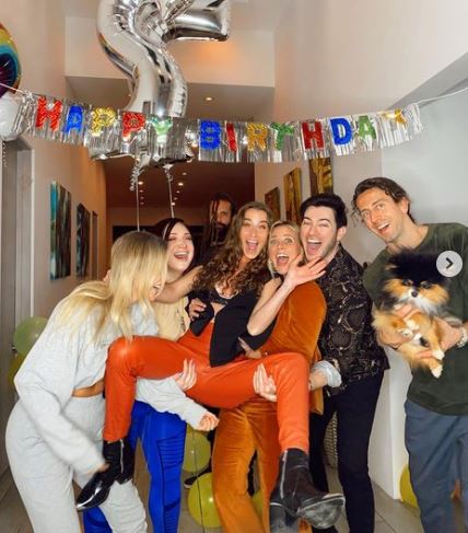 Taylor with her friends