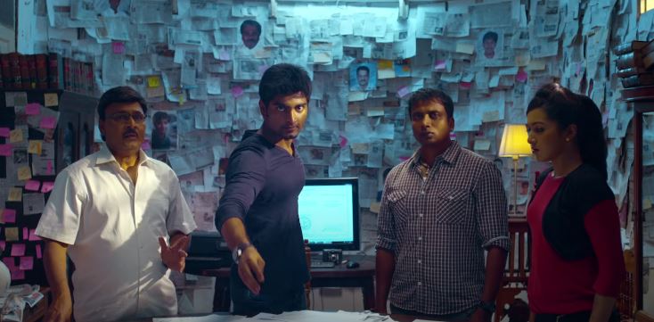 The lead entertainers of the film