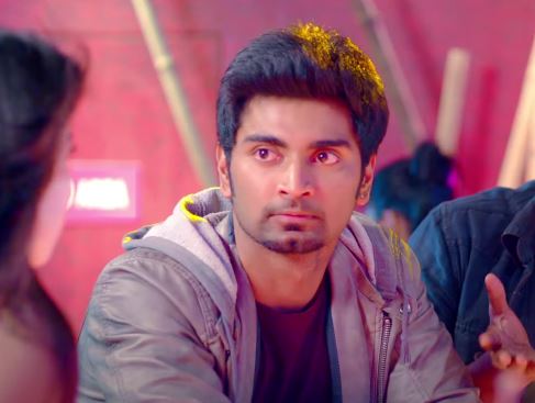 The role of Gowtham Ramalingam is acted by Atharvaa