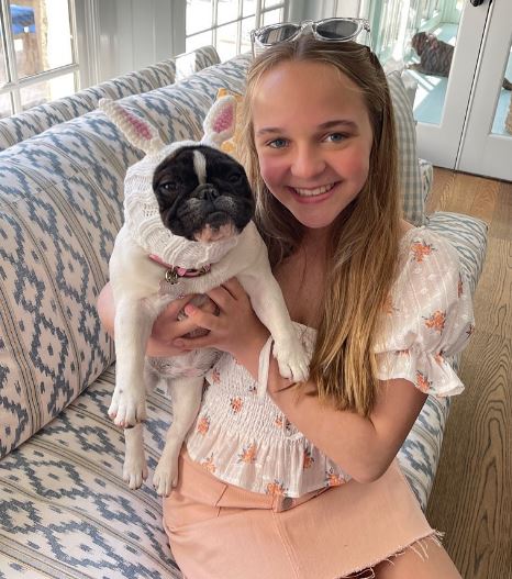 Abby James Witherspoon has a pet dog