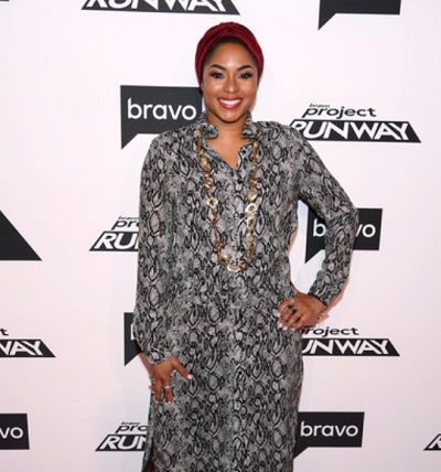 Alicia Quarles's age is 40 years old