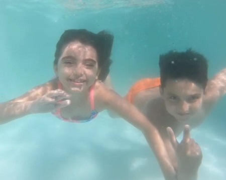 Alma Zarza with her best friend Bautista