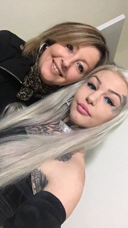 Amber Luke with her mother Vikki Luke