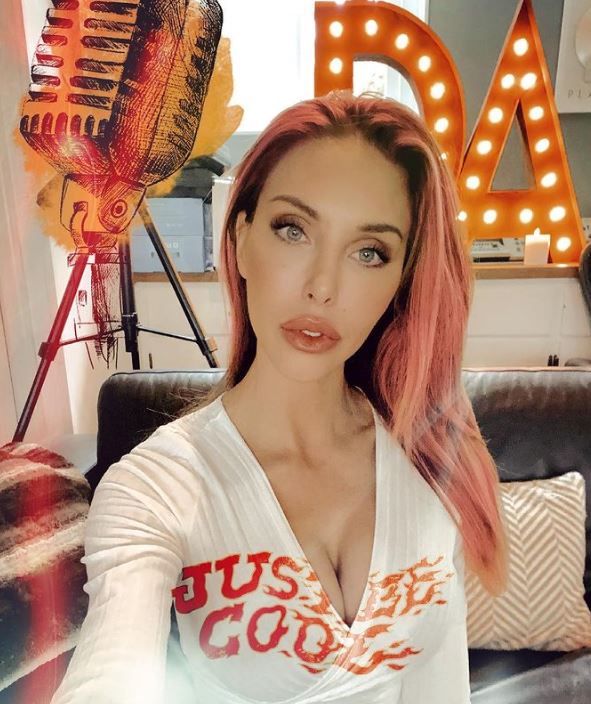 Chloe Lattanzi Age, Birthday & Zodiac Sign
