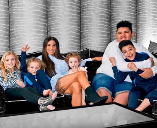 Harvey with his mom and siblings