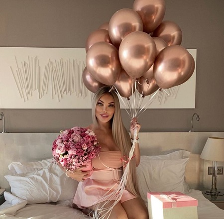 Jessica Alves Age, Birthday & Zodiac Sign