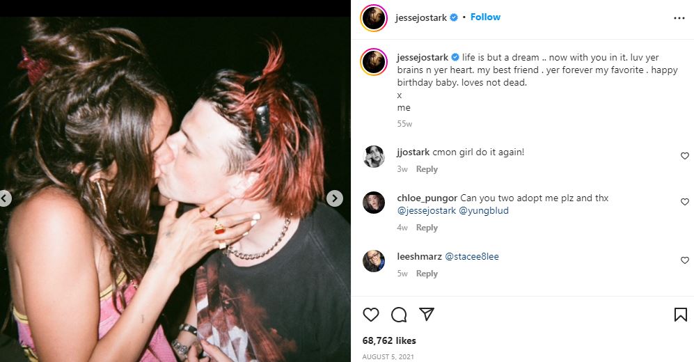 Jo Stark is dating Yungblud