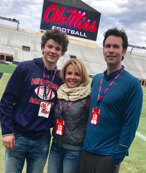 Luke Knox with his dad and mom