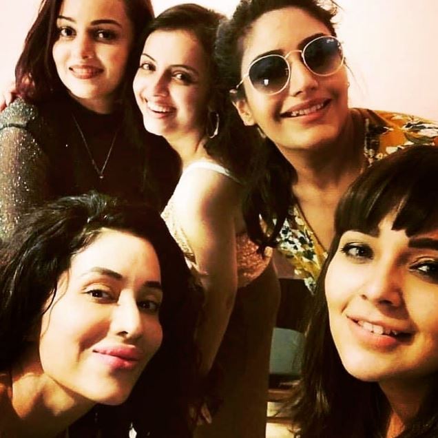 Mreenal Deshraj with co stars of Ishqbaaz