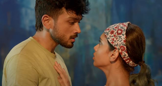 Natchathiram Nagargiradhu is a romantic drama film