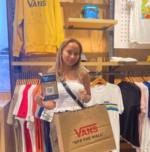 Rita Gaviola loves shopping