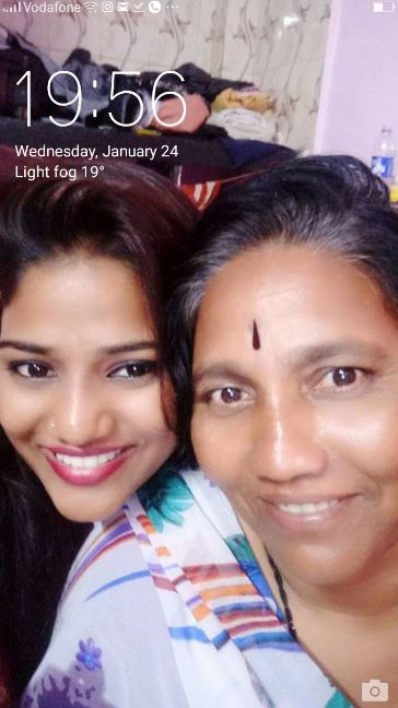 Ruks Khandagale with her mother