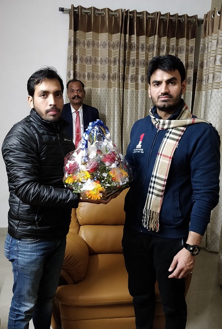 Shrikant Tyagi BJP Wiki & Bio (School, Education, College, Trivia)