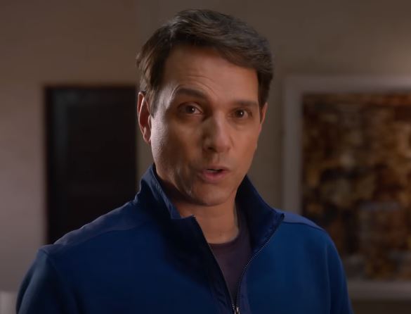 The role of Daniel LaRusso is acted by Ralph Macchio