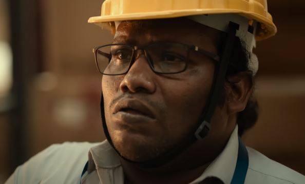 Actor Yogi Babu appeared in Naane Varuven