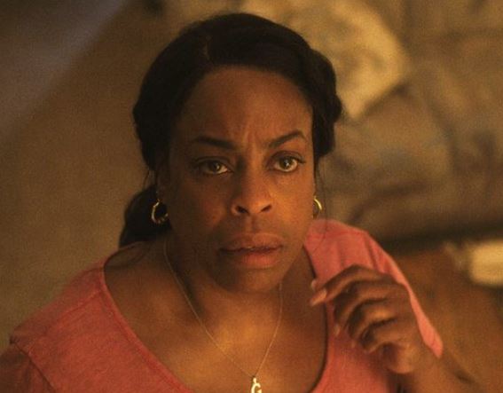 Actress Niecy Nash played the role of Glenda Cleveland
