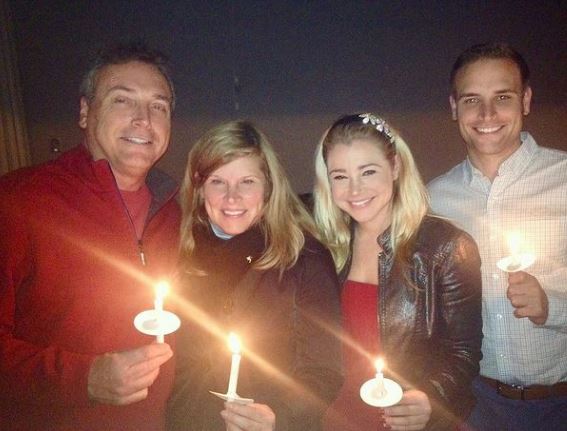 Amanda Pflugrad with her father mother and brother