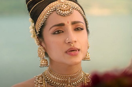 Dwonload full movie Ponniyin Selvan