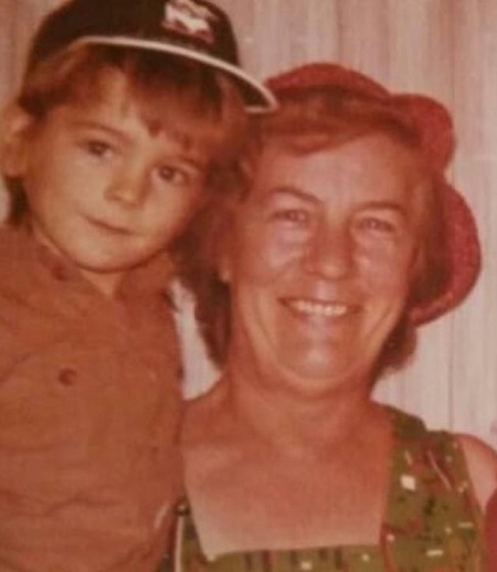 Elenoire Ferruzzi with her grandmother