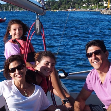 Gustavo Arnal Son, Daughters & Personal Life