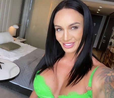 Hayley Vernon Wiki & Bio (Ethnicity, Trivia)