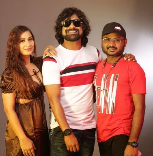 Inaya Sultana and her friends