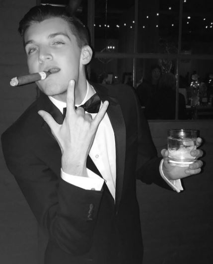 Jake LaRosa (Try Guys) Wiki, Age, Biography, Height, Parents ...