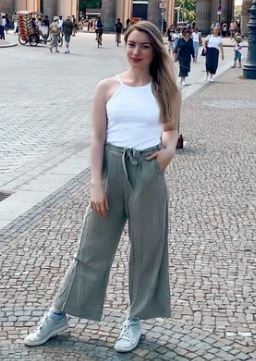 Juli Lbr height