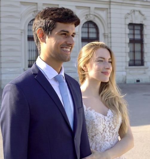 Juli Lbr with her husband