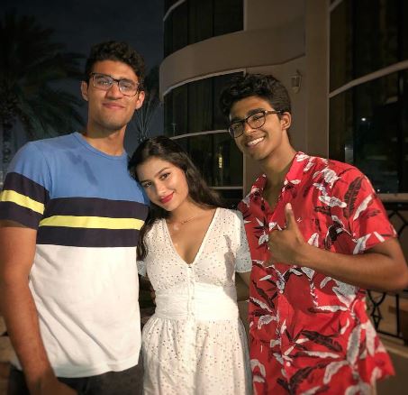 Kaivalya Vohra and his friends