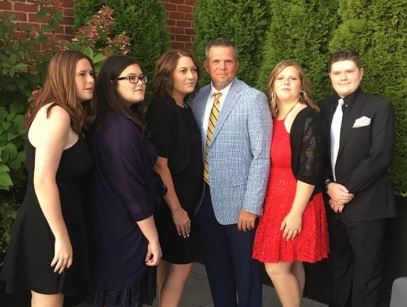 Kellye with her family