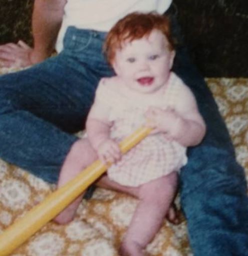 Mina Starsiak childhood image