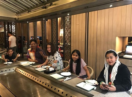 Mischa Hasnaeni Moein Children & Relationships