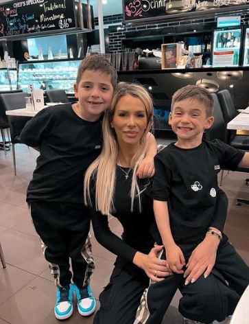 Stacey with her sons Kruz Smith and Kosta Smith