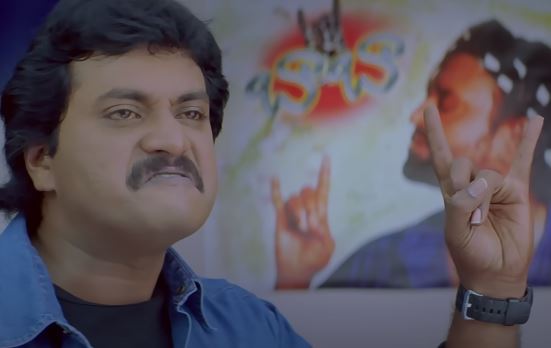 Actor Sunil as Rajni Haasan