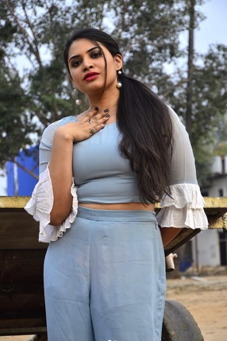 Anchor Meghana Kumar height