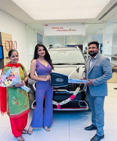 Archana Gautam net worth