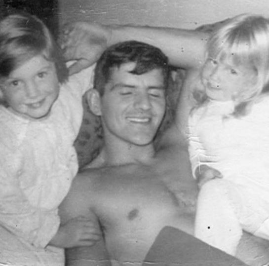 Brenda Warner childhood image with her dad and sister