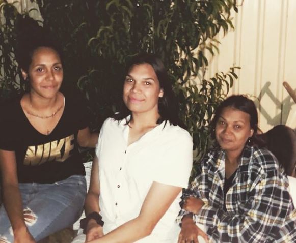 Donnell with her sisters
